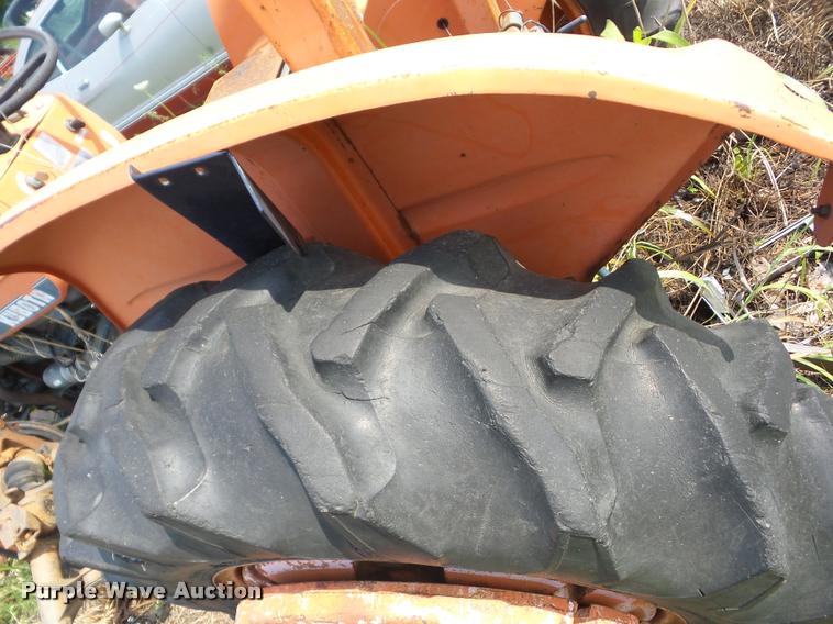 image for item BI9668 Kubota L285 tractor