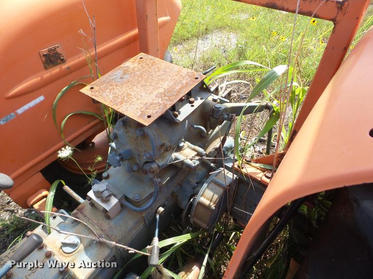 image for item BI9668 Kubota L285 tractor