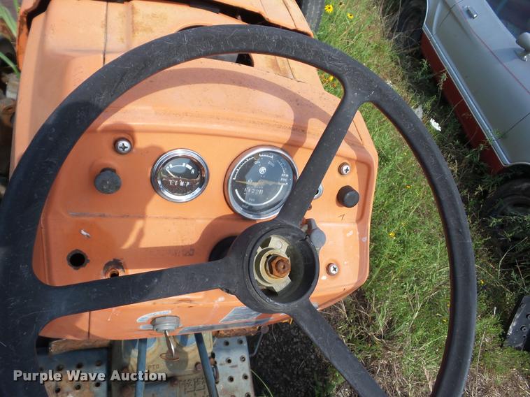image for item BI9668 Kubota L285 tractor