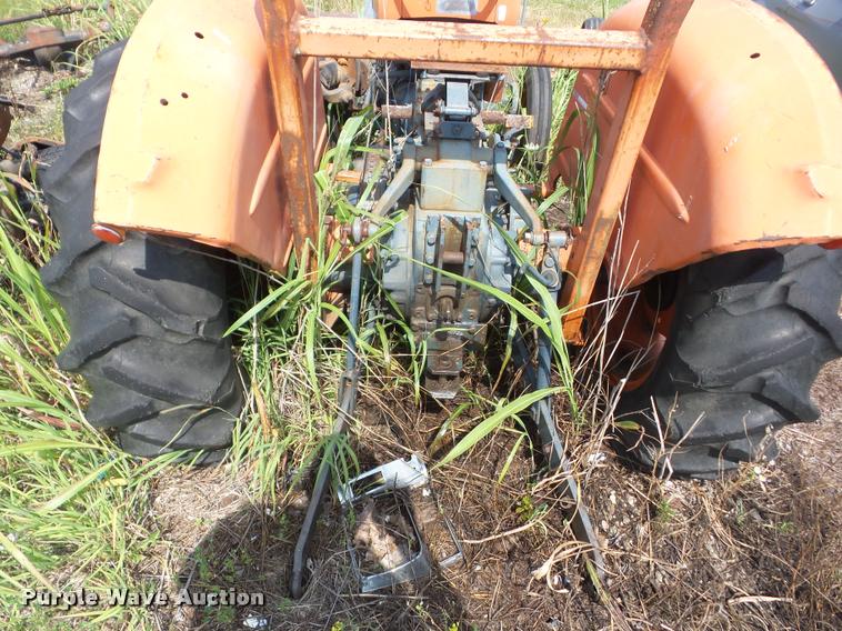 image for item BI9668 Kubota L285 tractor