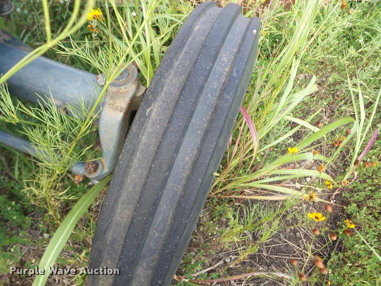 image for item BI9668 Kubota L285 tractor