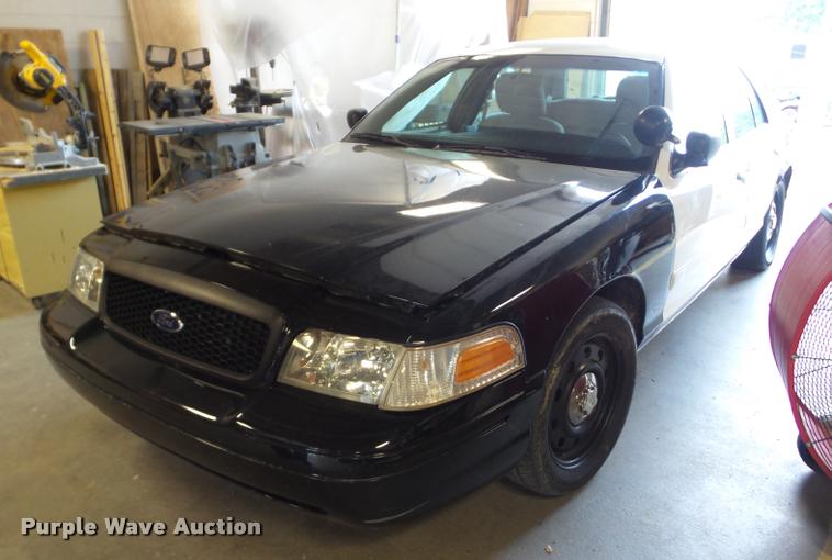 image for item BI9671 2011 Ford Crown Victoria Police Interceptor
