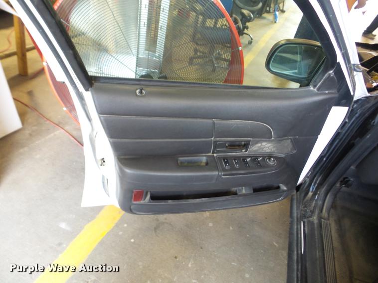 image for item BI9671 2011 Ford Crown Victoria Police Interceptor