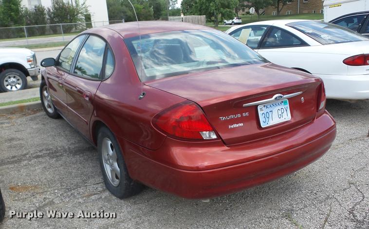 image for item BI9674 2000 Ford Taurus