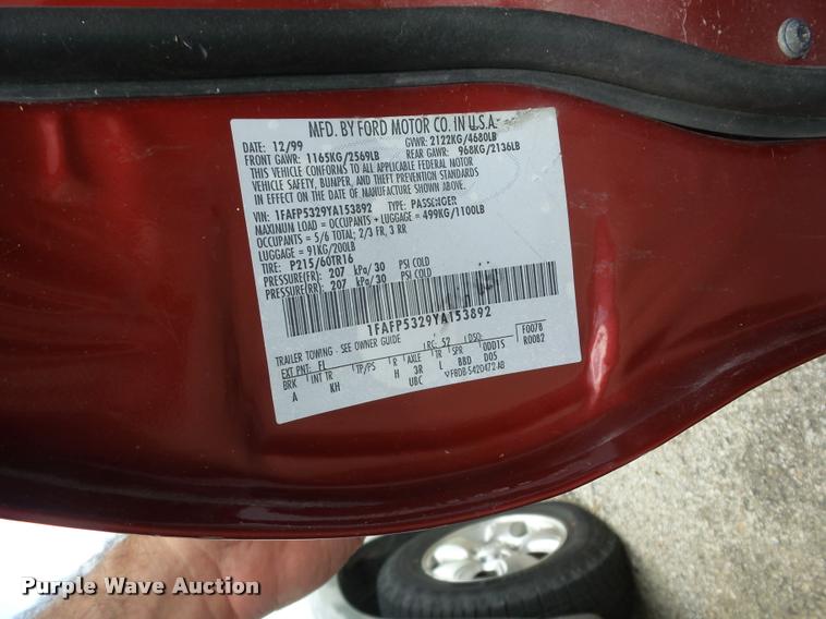 image for item BI9674 2000 Ford Taurus