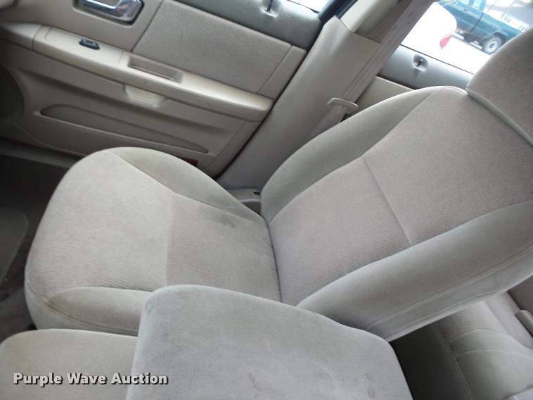 image for item BI9674 2000 Ford Taurus