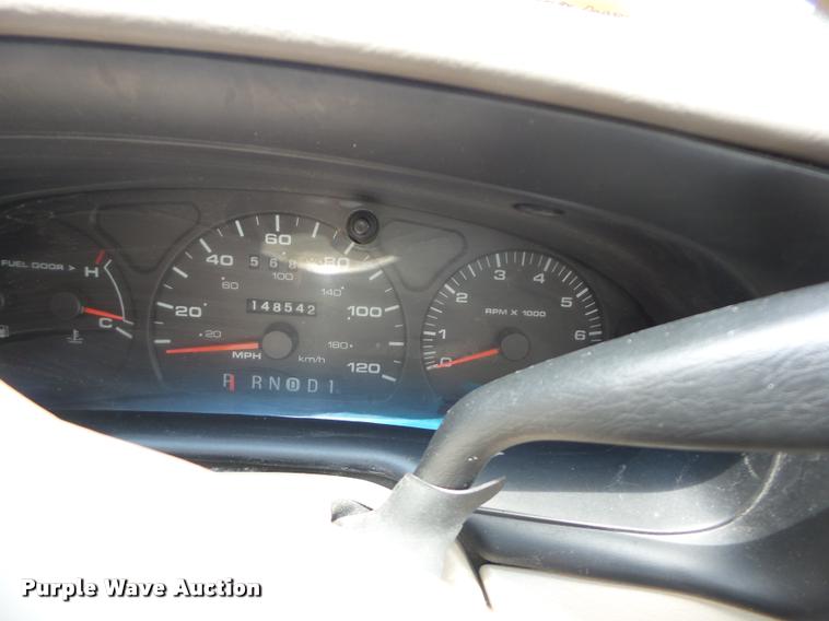 image for item BI9674 2000 Ford Taurus