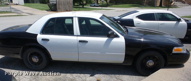 image for item BI9676 2011 Ford Crown Victoria Police Interceptor