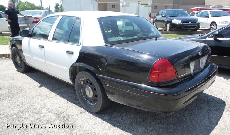 image for item BI9676 2011 Ford Crown Victoria Police Interceptor