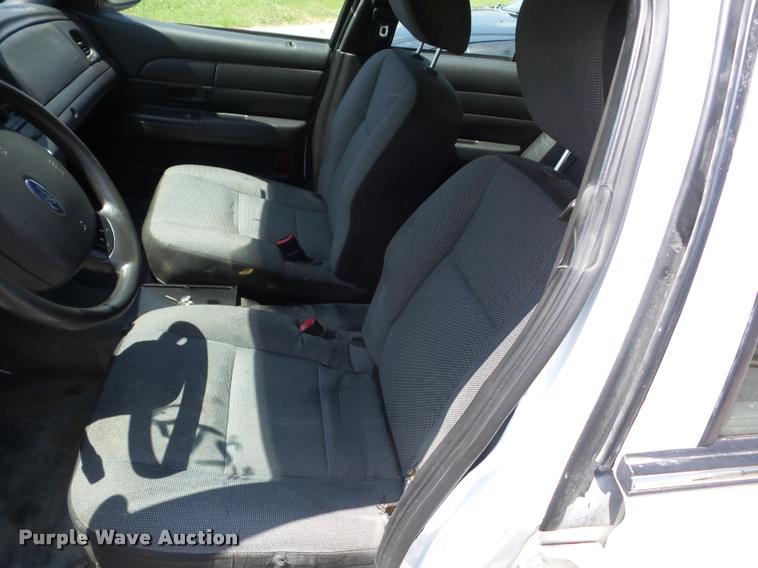 image for item BI9676 2011 Ford Crown Victoria Police Interceptor