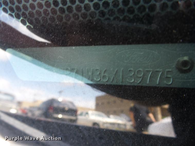 image for item BI9677 2006 Ford Crown Victoria Police Interceptor