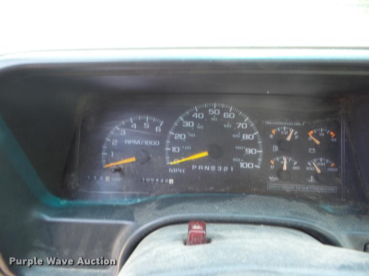 image for item BI9678 2000 Chevrolet 2500 Ext. Cab pickup truck