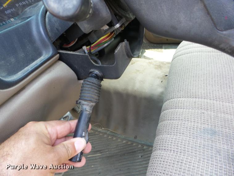 image for item BI9678 2000 Chevrolet 2500 Ext. Cab pickup truck