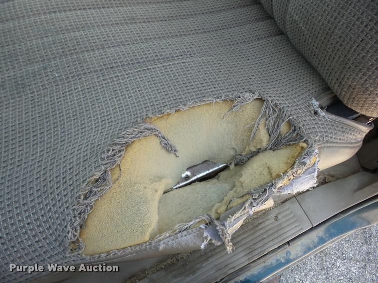 image for item BI9678 2000 Chevrolet 2500 Ext. Cab pickup truck