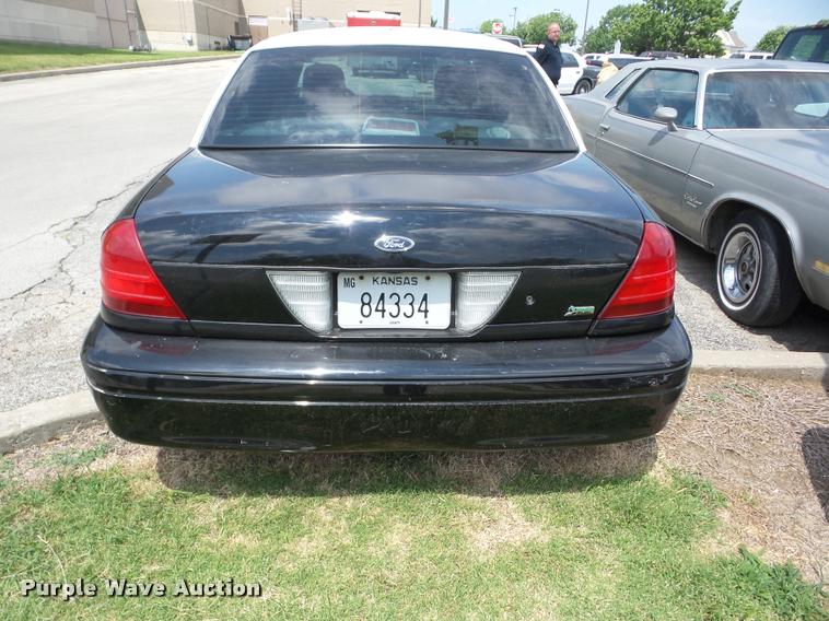 image for item BI9680 2010 Ford Crown Victoria Police Interceptor
