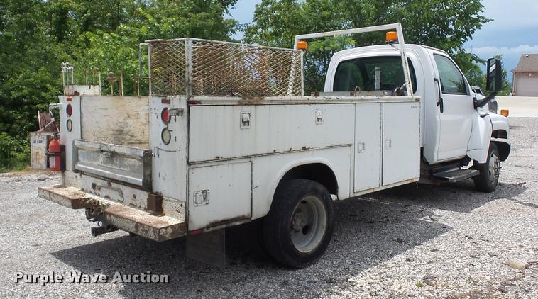 image for item BS9421 2005 Chevrolet C4500 utility truck