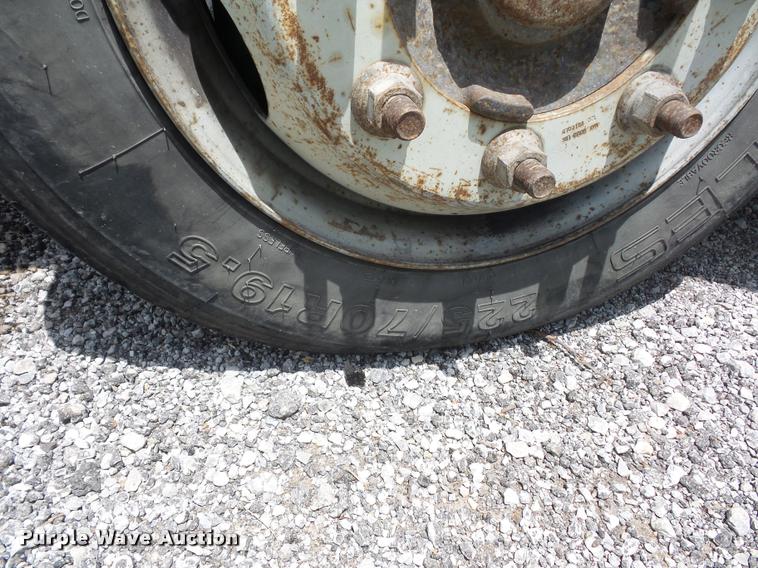 image for item BS9421 2005 Chevrolet C4500 utility truck