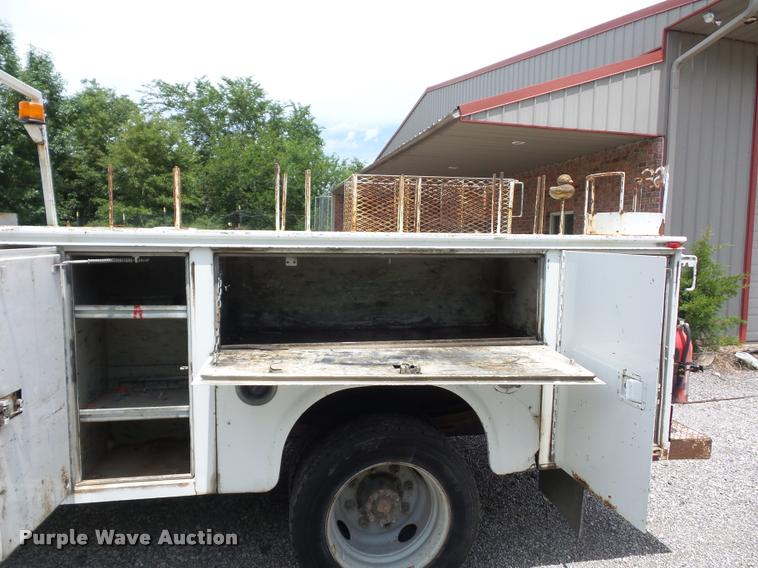 image for item BS9421 2005 Chevrolet C4500 utility truck