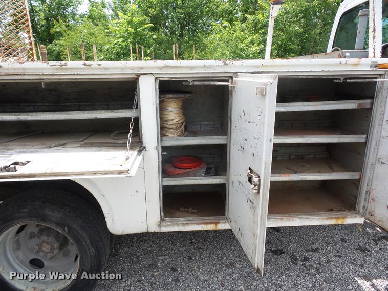 image for item BS9421 2005 Chevrolet C4500 utility truck