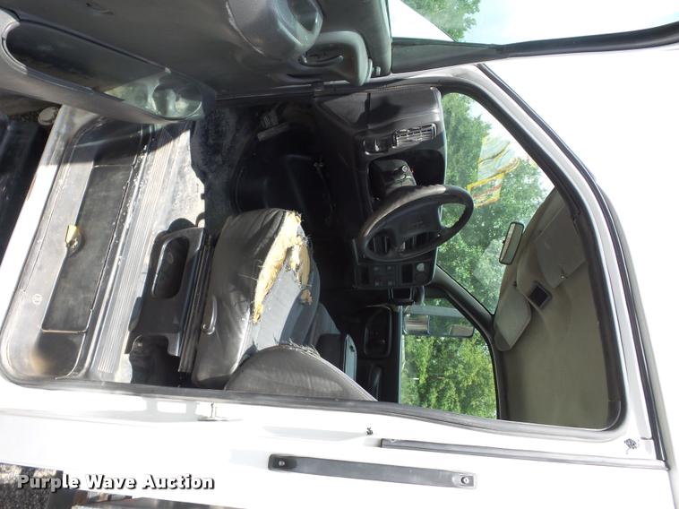 image for item BS9421 2005 Chevrolet C4500 utility truck