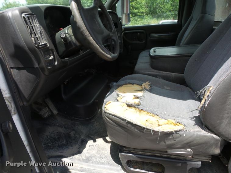 image for item BS9421 2005 Chevrolet C4500 utility truck