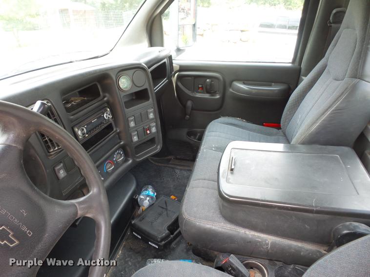 image for item BS9421 2005 Chevrolet C4500 utility truck