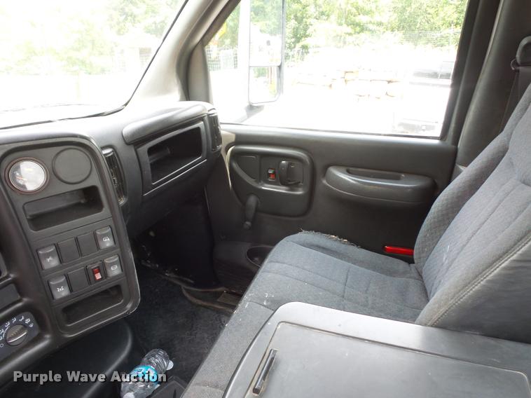 image for item BS9421 2005 Chevrolet C4500 utility truck