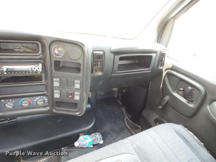 image for item BS9421 2005 Chevrolet C4500 utility truck