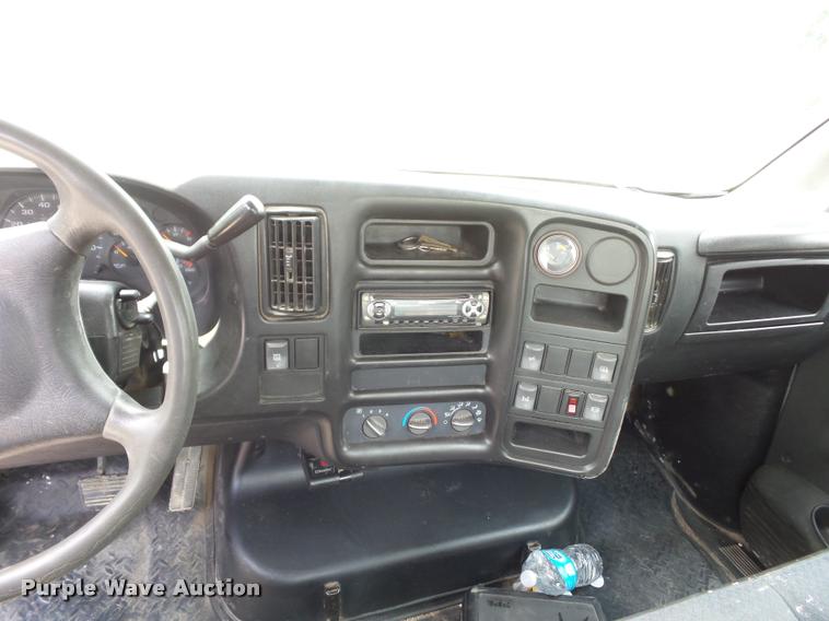 image for item BS9421 2005 Chevrolet C4500 utility truck