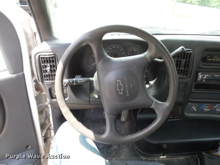 image for item BS9421 2005 Chevrolet C4500 utility truck