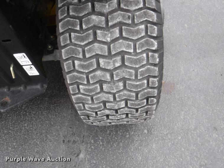 image for item BY9752 John Deere LA140 riding lawn mower