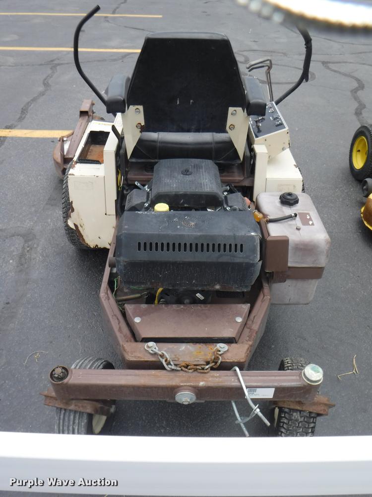 image for item BY9753 Grasshopper 720K lawn mower