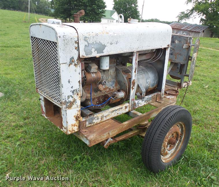 image for item CA9019 Lincoln SA200FL63 Pipeliner welder