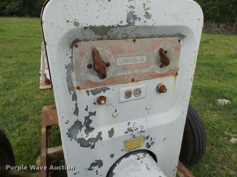 image for item CA9019 Lincoln SA200FL63 Pipeliner welder
