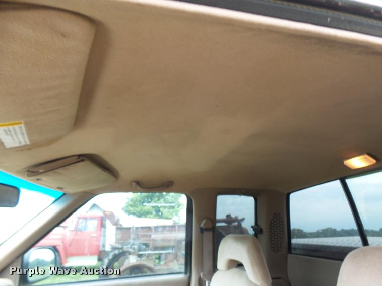 image for item CA9024 1997 GMC Sonoma Ext. Cab pickup truck