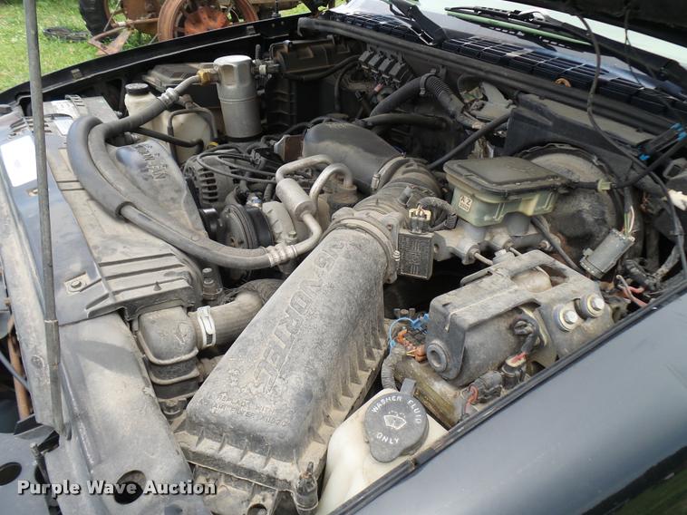 image for item CA9024 1997 GMC Sonoma Ext. Cab pickup truck