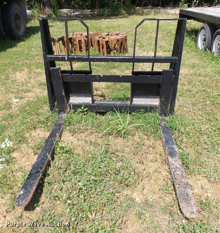 image for item CA9028 Skid steer pallet forks