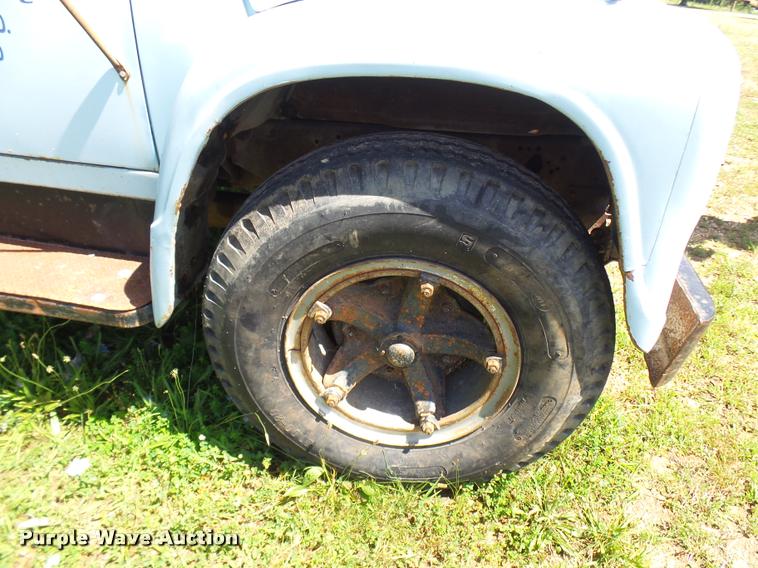 image for item CA9029 1966 International Loadstar 1600 dump truck