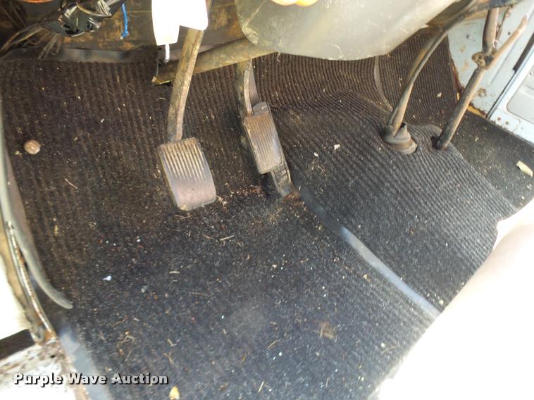 image for item CA9029 1966 International Loadstar 1600 dump truck