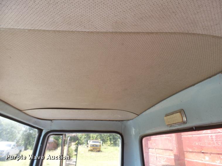 image for item CA9029 1966 International Loadstar 1600 dump truck