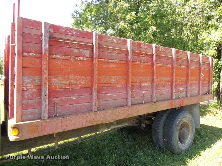 image for item CA9029 1966 International Loadstar 1600 dump truck