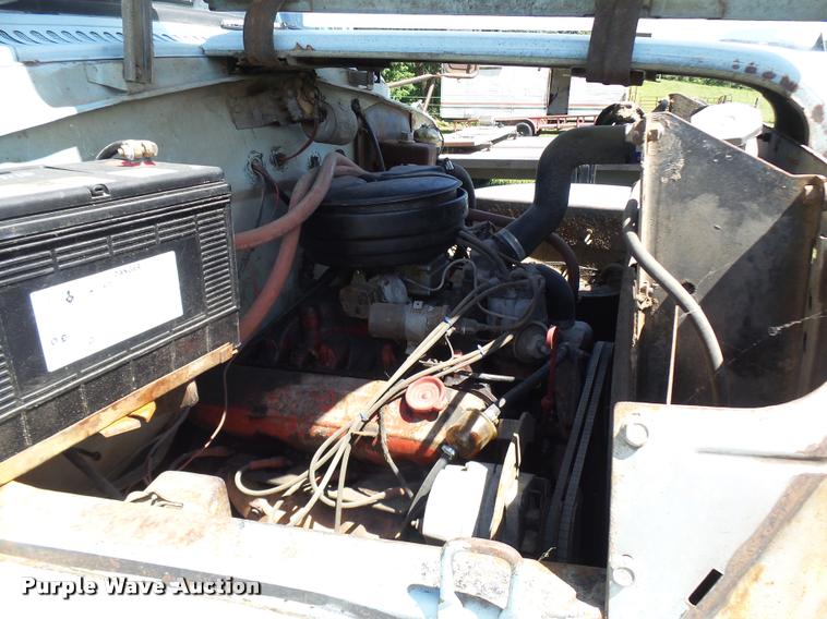 image for item CA9029 1966 International Loadstar 1600 dump truck
