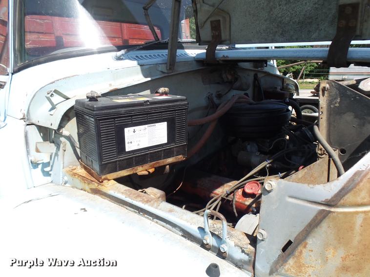 image for item CA9029 1966 International Loadstar 1600 dump truck
