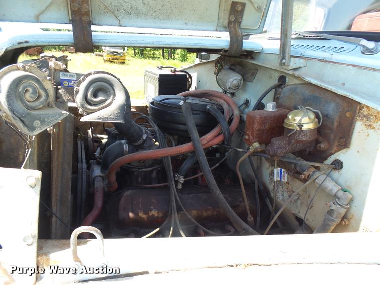 image for item CA9029 1966 International Loadstar 1600 dump truck