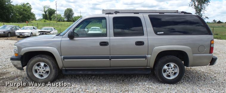 image for item CC9228 2003 Chevrolet Suburban 1500 SUV