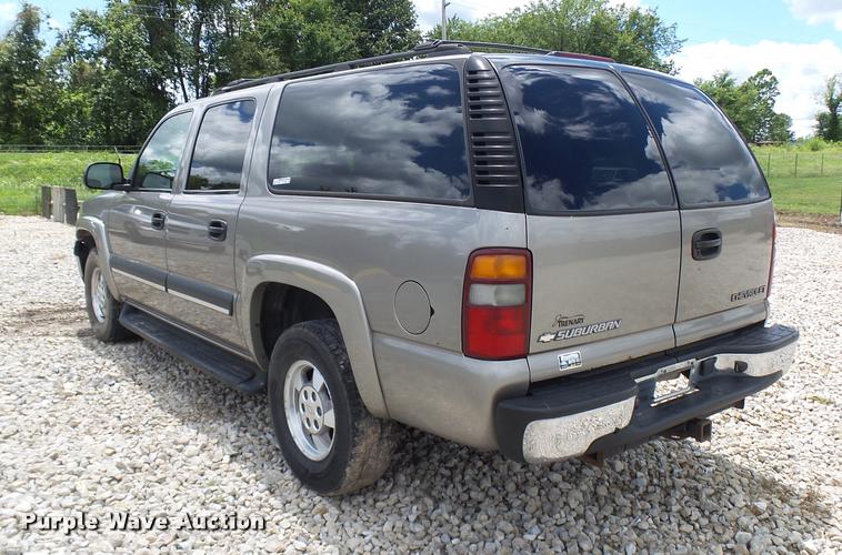 image for item CC9228 2003 Chevrolet Suburban 1500 SUV