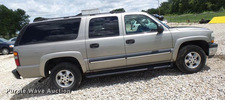 image for item CC9228 2003 Chevrolet Suburban 1500 SUV