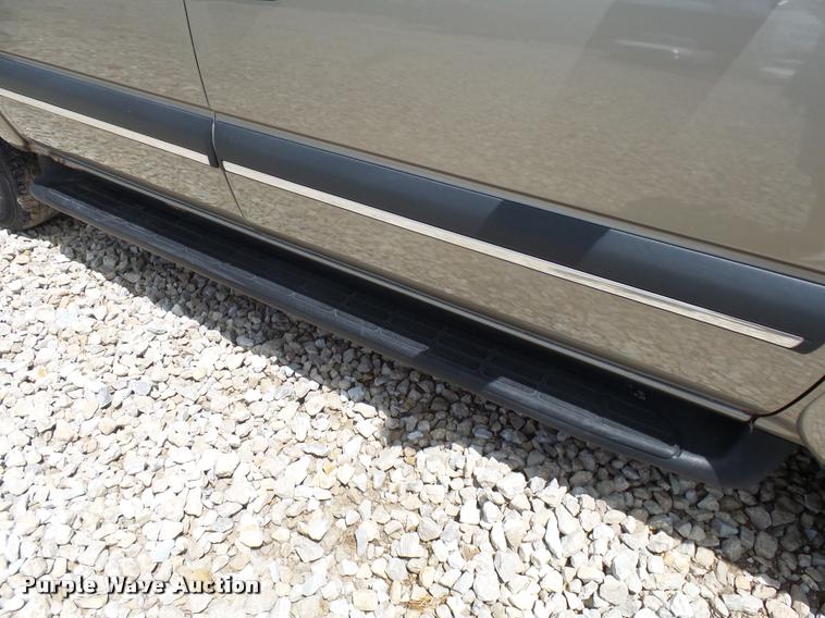 image for item CC9228 2003 Chevrolet Suburban 1500 SUV