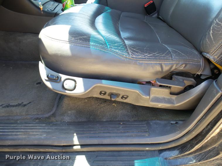 image for item CC9229 2000 Ford Explorer SUV