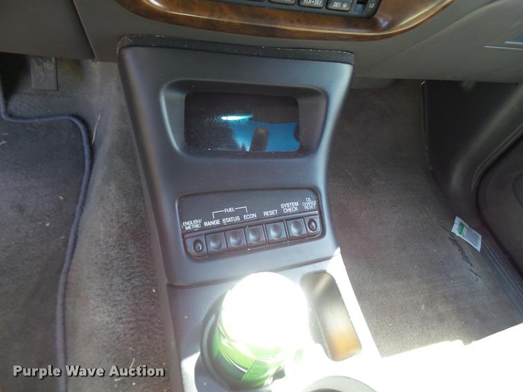 image for item CC9229 2000 Ford Explorer SUV